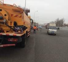 高清图片下的化粪池清掏 技术、安全与环保的现代实践